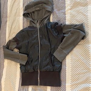 Gray lululemon hoodie